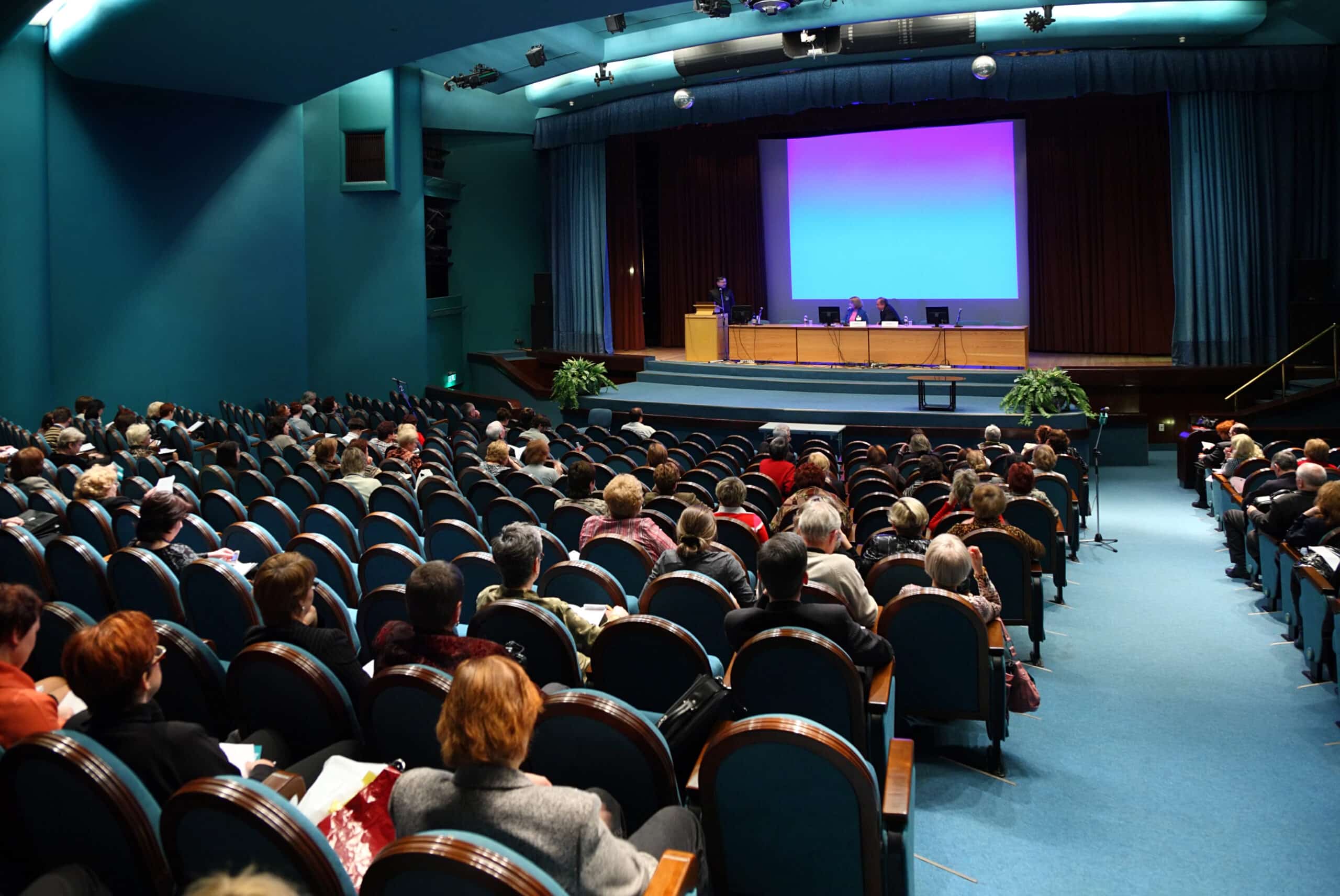 Comment choisir une salle pour un congrès ?